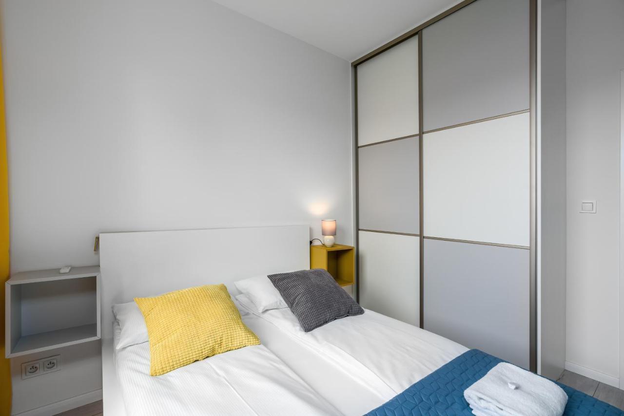 Exclusive Apartment With Terrace By Renters Poznaň Exteriér fotografie