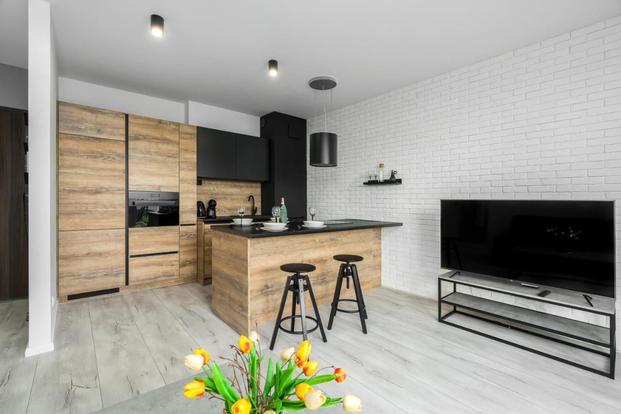 Exclusive Apartment With Terrace By Renters Poznaň Exteriér fotografie