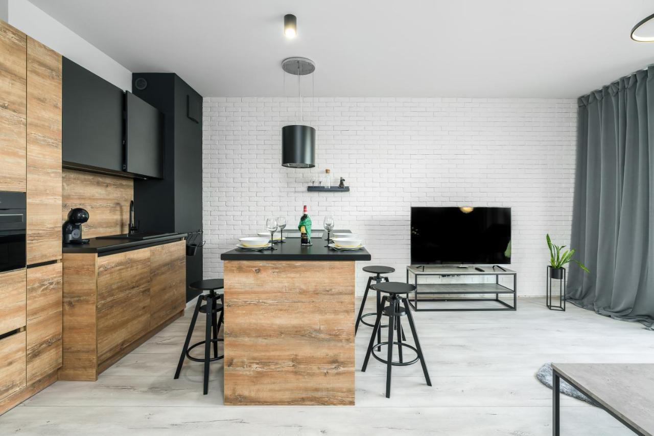 Exclusive Apartment With Terrace By Renters Poznaň Exteriér fotografie